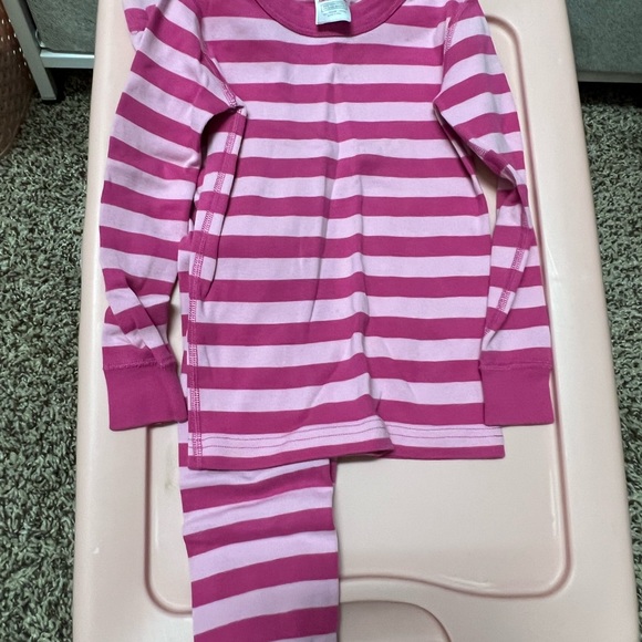 Hanna Andersson Pink striped pajamas - Picture 2 of 2